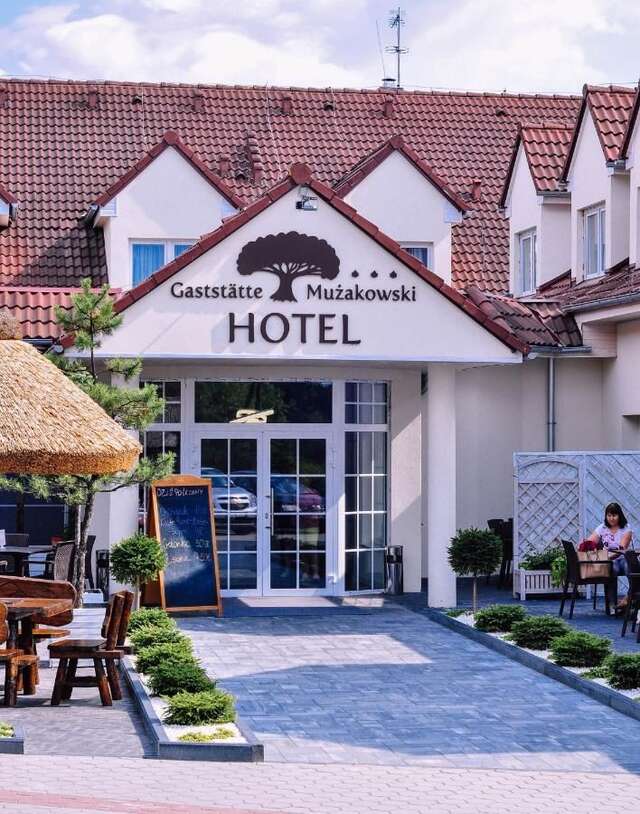 Отель Hotel Mużakowski Ленкница-37